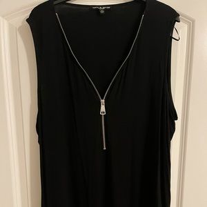 Black zipped tank